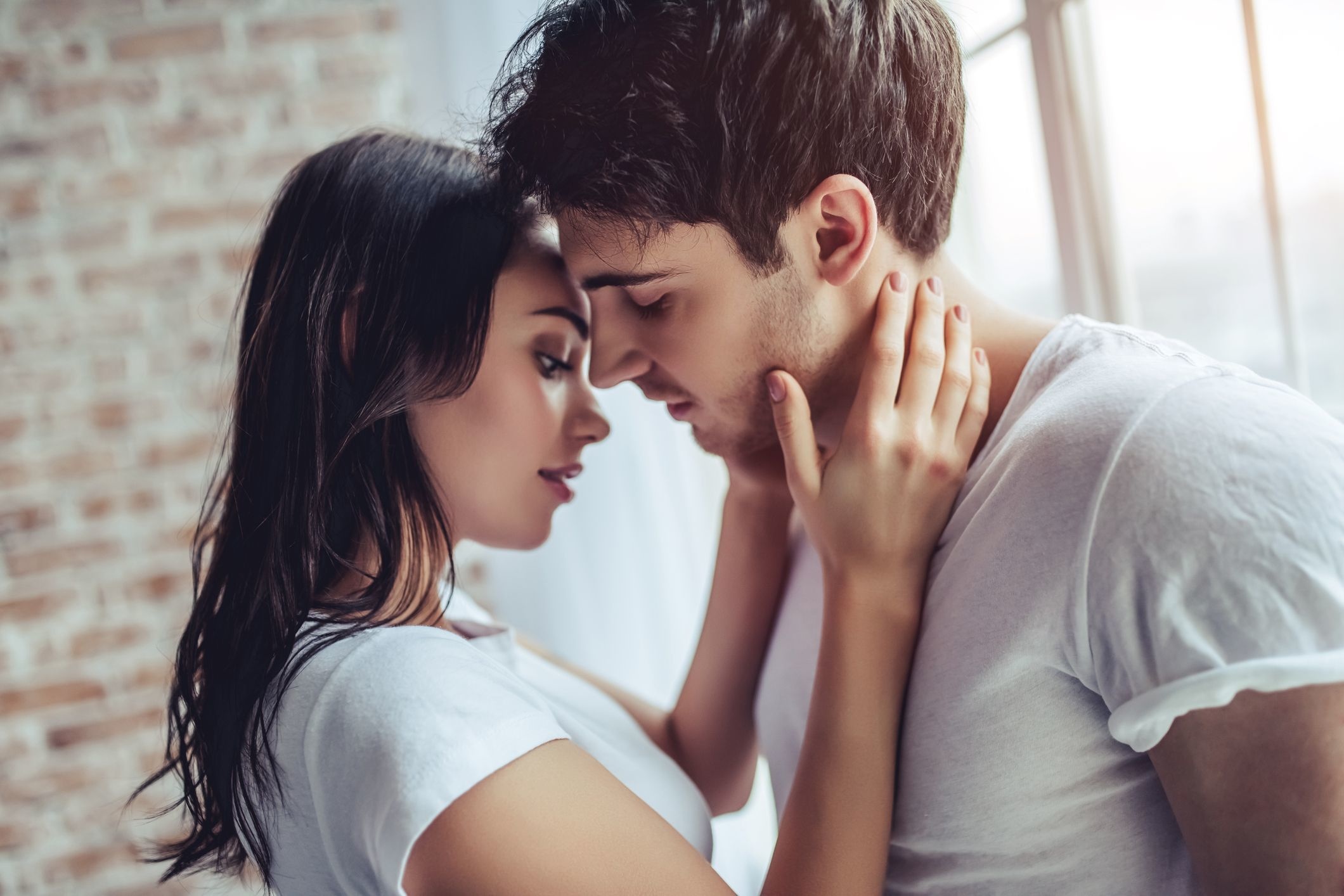 Tips for Establishing a Positive Connection with Escort Women